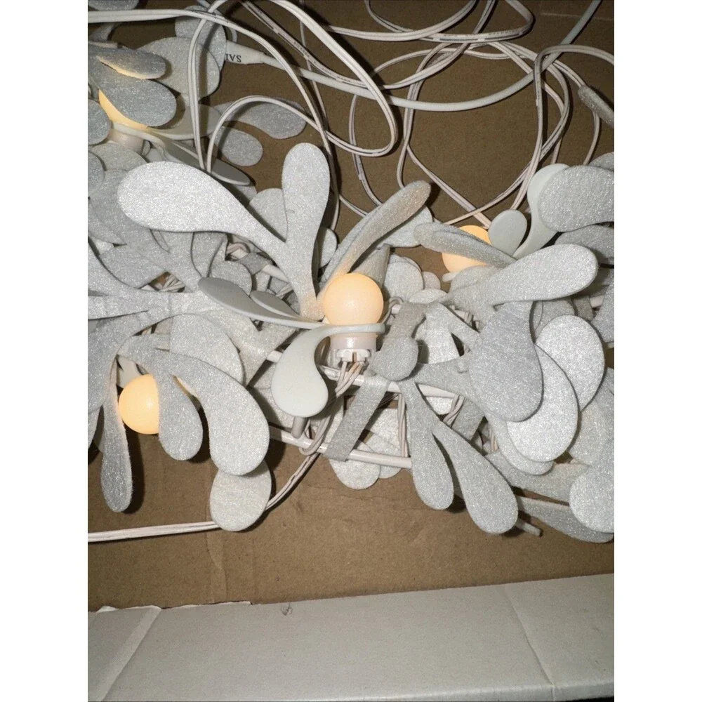 IKEA STRÅLA LED Holiday Decorative Chandelier DISCONTINUED 21x21 “ No Tex Cones